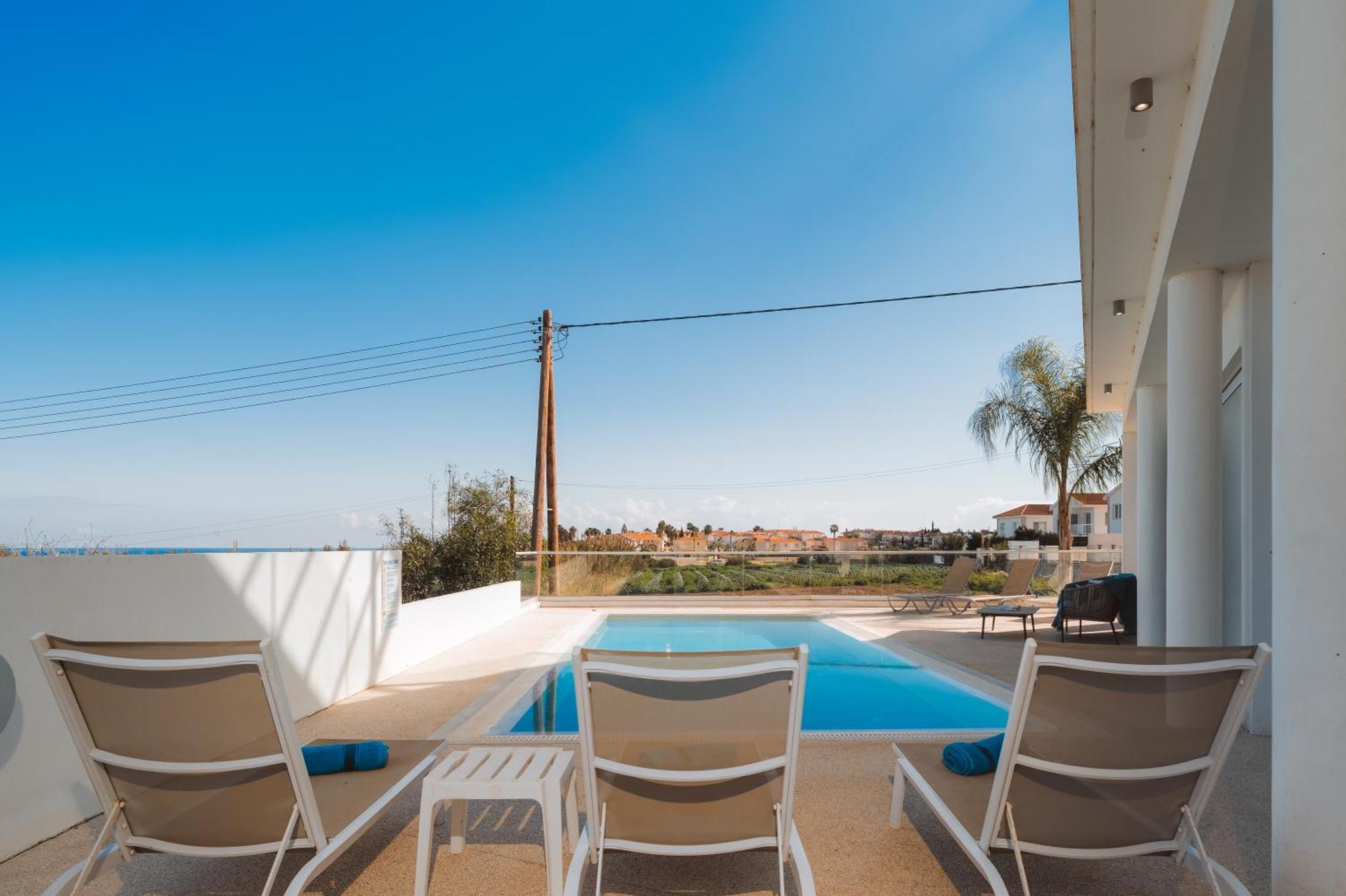 Seaside Luxury Villa Paralimni Exterior photo